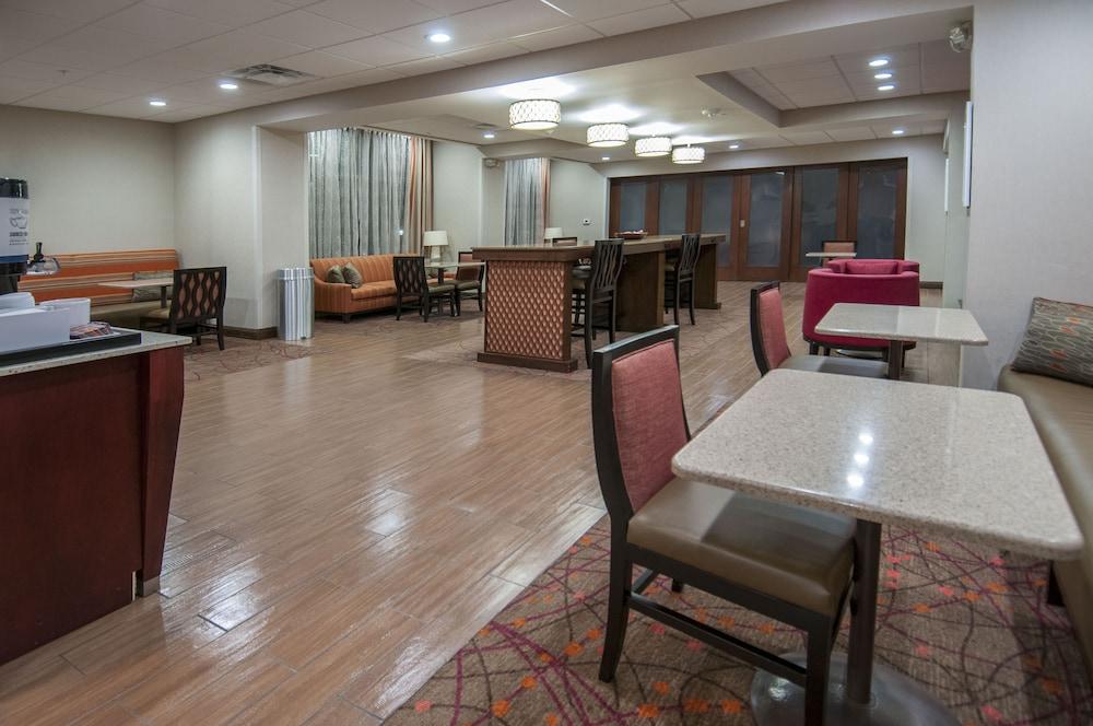 Hampton Inn Opelousas Exterior foto